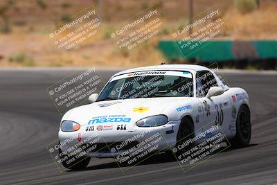 media/May-31-2025-CalClub SCCA (Sat) [[2c1a04e1ee]]/Qualifying/Group 5/Turn 4/